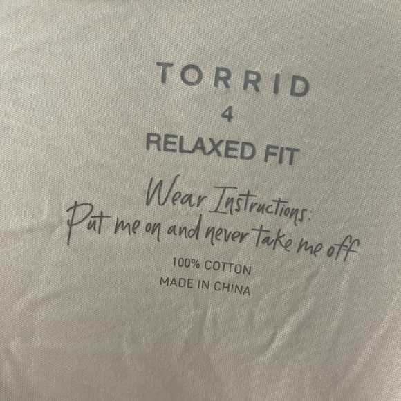Torrid size 4 muscle tank relaxed fit white NWT - Picture 3 of 3
